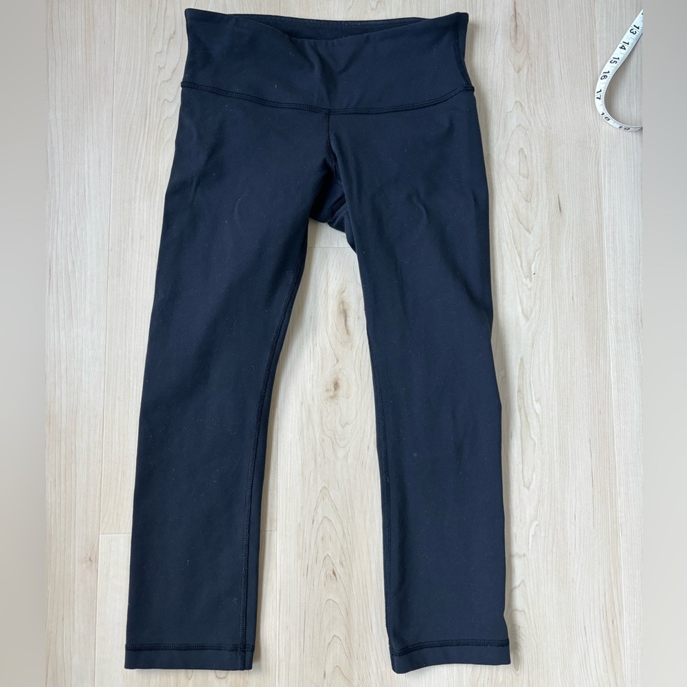 Lululemon Black Cropped Leggings